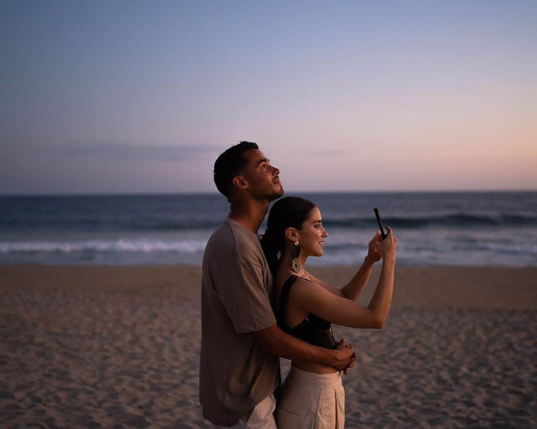 ディエゴ・レジェスさんのインスタグラム写真 - (ディエゴ・レジェスInstagram)「11 de agosto.  Seis años de novios, y vamos por una eternidad juntos! ❤️  Te amo, compañerito.  Qué bendición caminar de la mano!!!」8月12日 3時22分 - diegoreyes