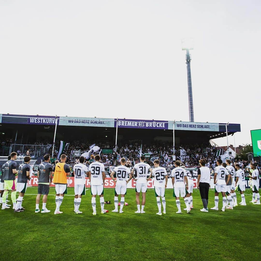 パトリック・ヘアマンのインスタグラム：「Nächste Runde ✔️ Jetzt aber endlich Bundesliga ⚽️ #nurzusammen」