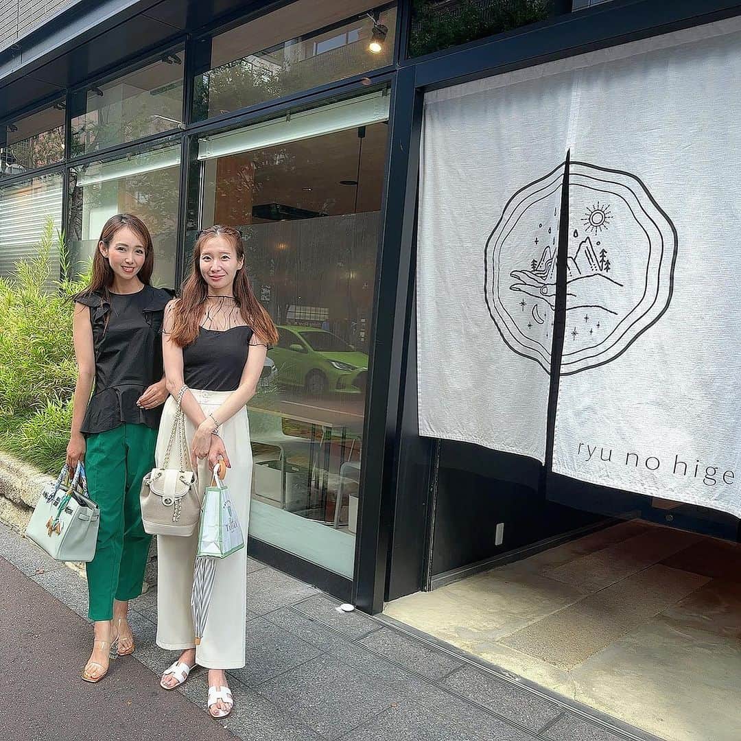 澤野井香里のインスタグラム：「1年ぶり会えた京都に帰省中のまいちゃんと💕  いつも楽しくて、あっという間に時間がすぎちゃう🤭  #ks_23✨ #ks_kyoto✨ #京都 #烏丸 #京都ランチ #京都散策 #京都巡り #京都好き #食べすたぐらむ #ryunohigebymitate #amana」