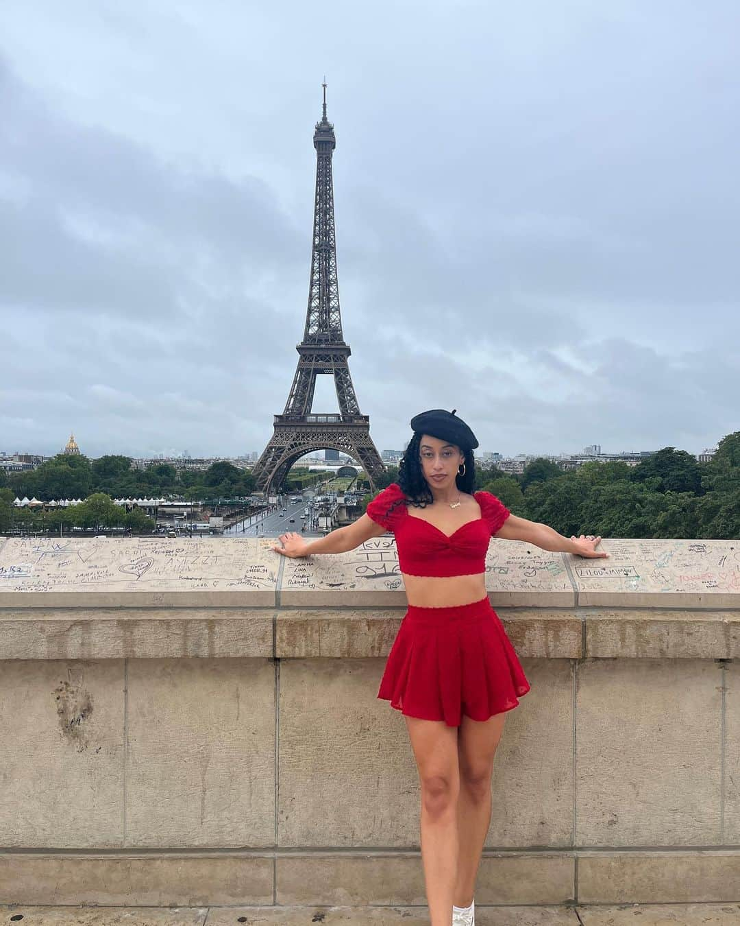 ソフィーナ・デジーサスさんのインスタグラム写真 - (ソフィーナ・デジーサスInstagram)「Last post from Paris I promise. 🤣❤️」8月13日 1時00分 - sophinathediva