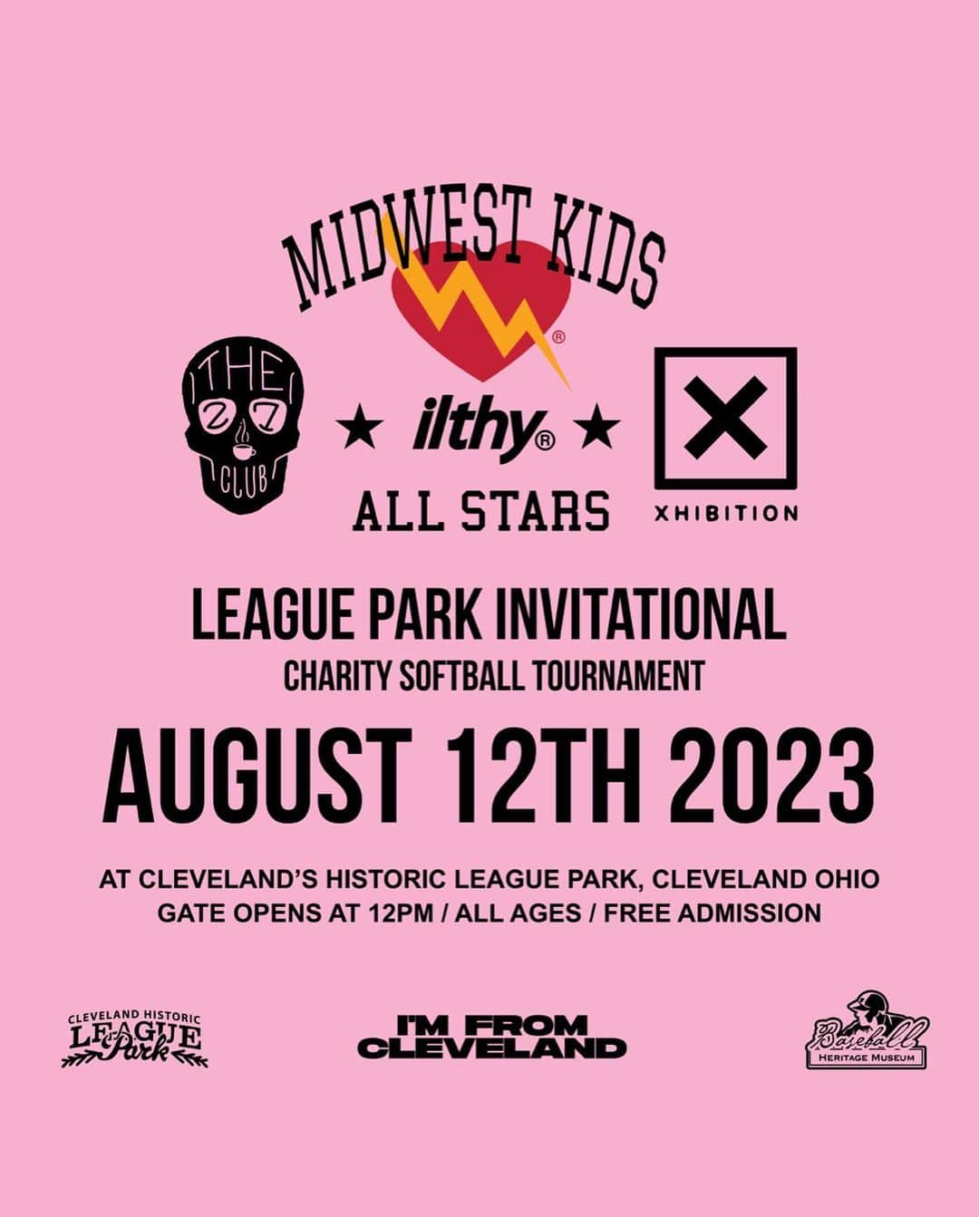 Young Gunnerさんのインスタグラム写真 - (Young GunnerInstagram)「around the world and back to Cleveland for MGK day🕺🏼crazy that this is a real holiday, lets turn the city up 2nd year in a row 👏🏼👏🏼」8月12日 6時49分 - machinegunkelly