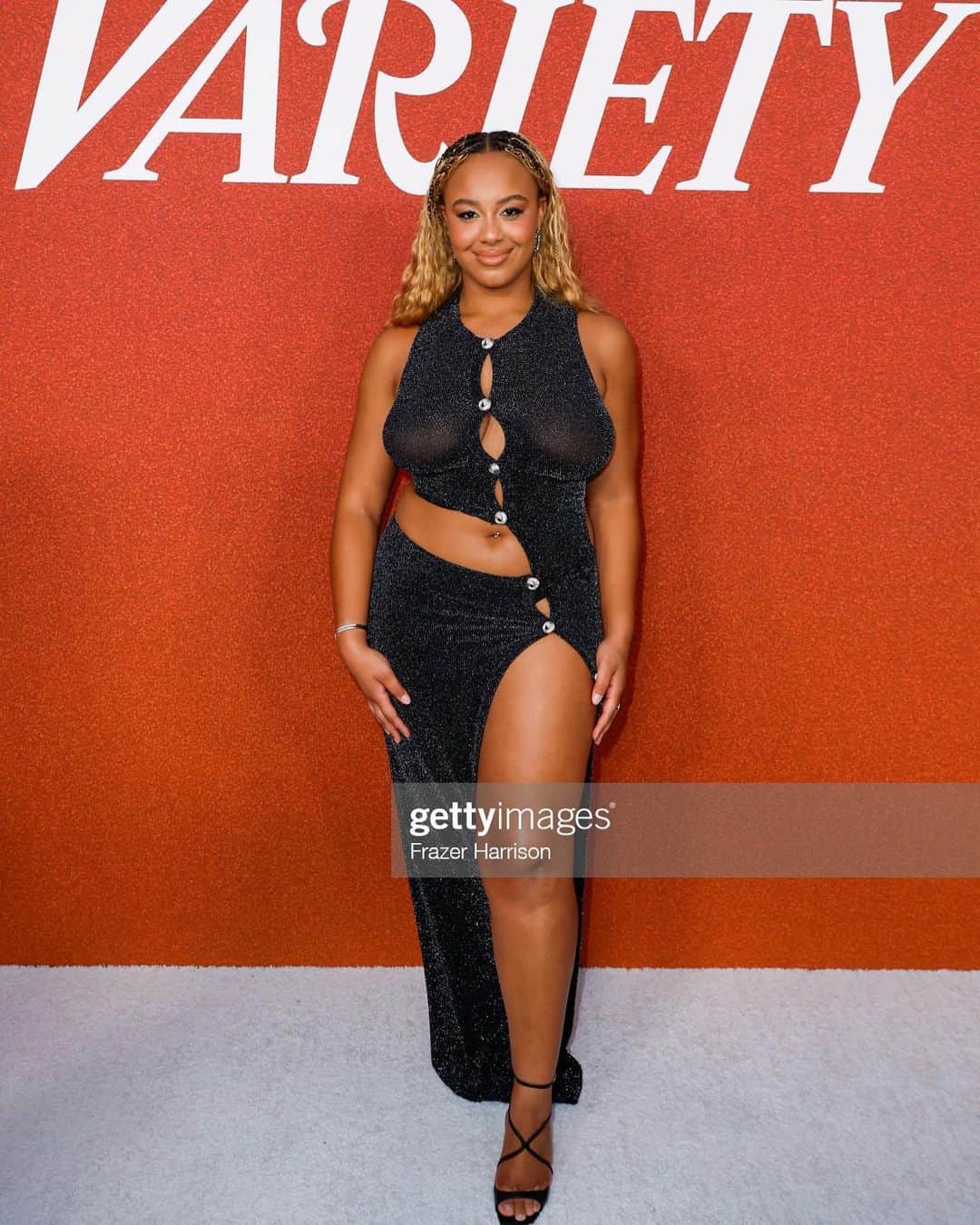 Nia Sioux Frazierさんのインスタグラム写真 - (Nia Sioux FrazierInstagram)「First post of probably many from last night. Thank you @variety for selecting me to be in your 2023 Young Hollywood Impact Report. I’m so honored to share that list with so many amazing individuals and it’s such a privilege to be recognized. What an amazing night celebrating young Hollywood🥰🖤」8月12日 7時00分 - niasioux