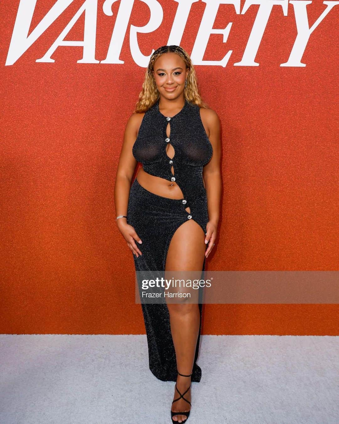 Nia Sioux Frazierのインスタグラム：「First post of probably many from last night. Thank you @variety for selecting me to be in your 2023 Young Hollywood Impact Report. I’m so honored to share that list with so many amazing individuals and it’s such a privilege to be recognized. What an amazing night celebrating young Hollywood🥰🖤」