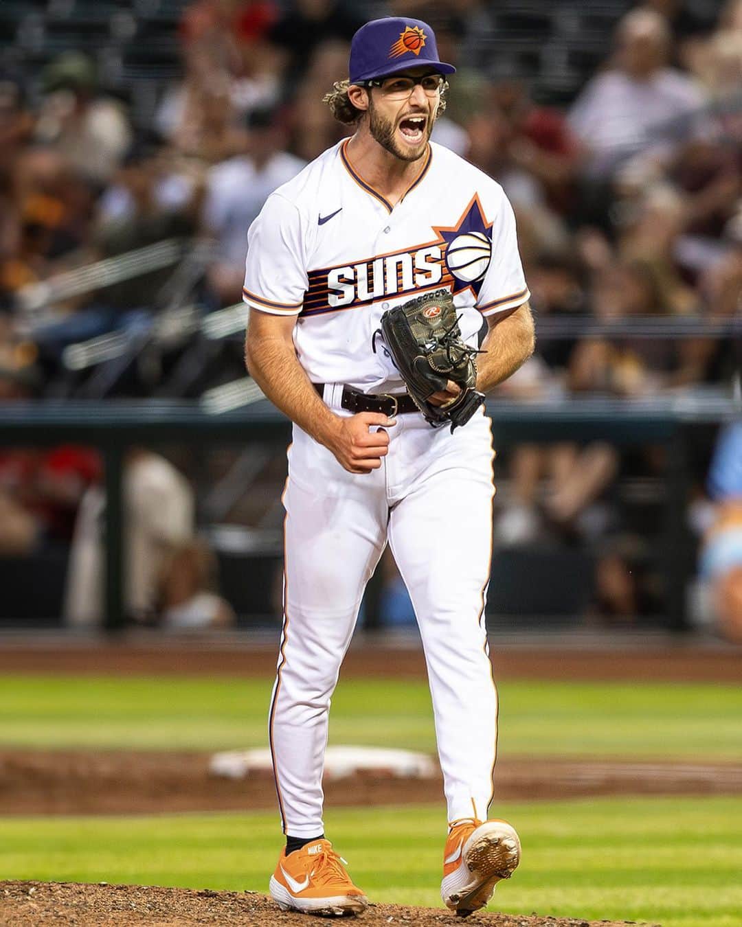 アリゾナ・ダイヤモンドバックスさんのインスタグラム写真 (アリゾナ・ダイヤモンドバックスInstagram)「Crossover