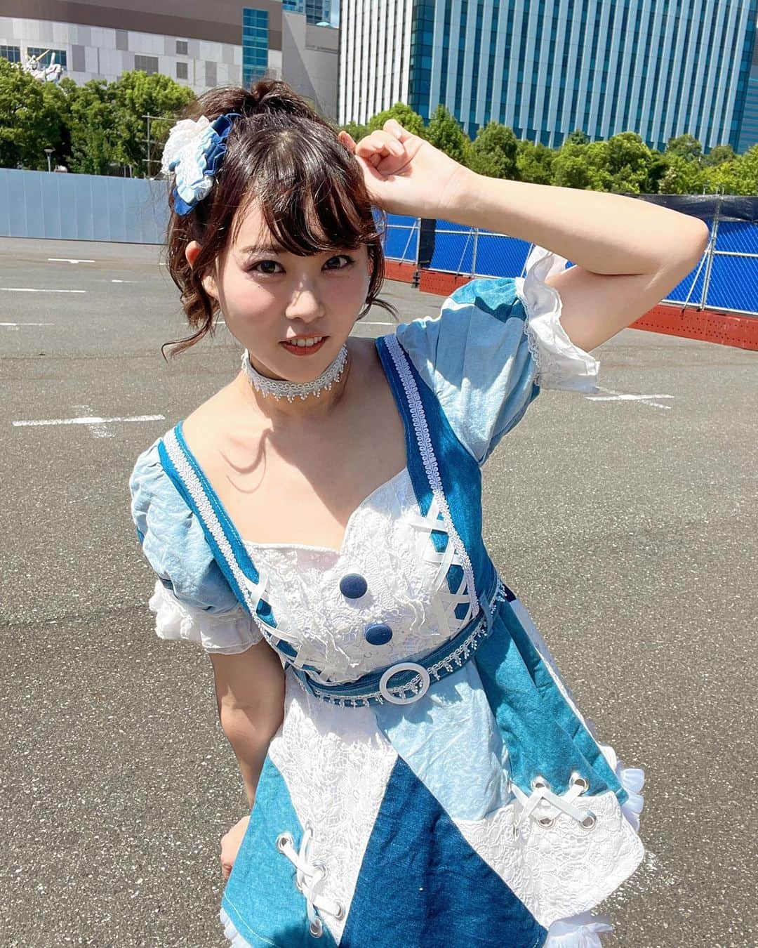 川島愛里沙さんのインスタグラム写真 - (川島愛里沙Instagram)「. . . 今年もお台場で野外ライブできたっ🙌🎤💛 . とっても広いステージで歌ってて気持ちよかったなあ👧 天気にも恵まれて☀️ すごく綺麗な青空でしたーーー😌💖❗️ デニム衣装久しぶりにきたー☺️ . . . . . . #お台場 #アイドル #野外イベント #野外ライブ #ピーカン #デニムコーデ #ポニーテール  #idol #odaiba #tokyo #summer  #denim #ponytail #japanesegirl  #japan #instagram #instadaily」8月12日 7時41分 - onikuarichan