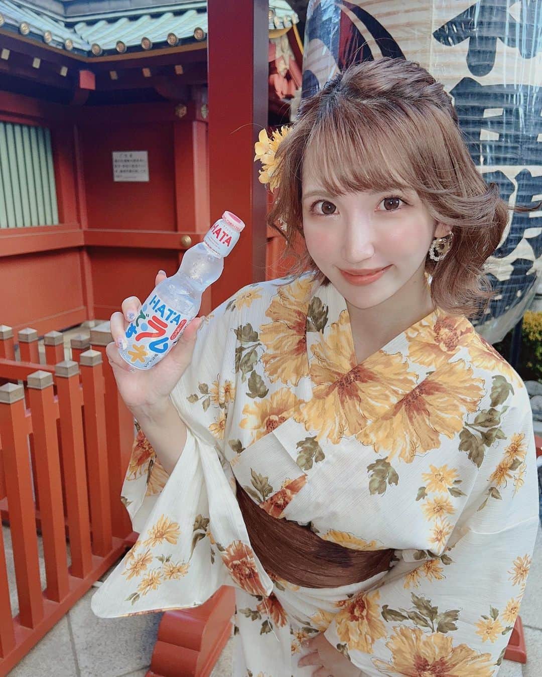 のインスタグラム：「今年初浴衣👘 新しいの買いました！ どうかな〜？？」