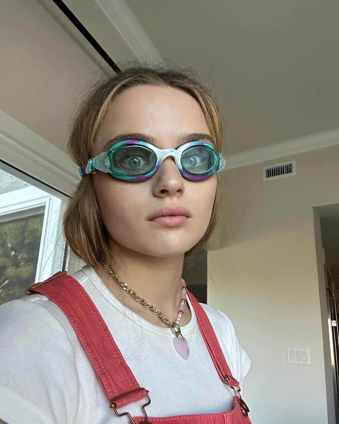 ジョーイ・キングさんのインスタグラム写真 - (ジョーイ・キングInstagram)「Someone make me a turkey sandwich on toasted wonderbread cut in half with chips on the side」8月12日 7時54分 - joeyking