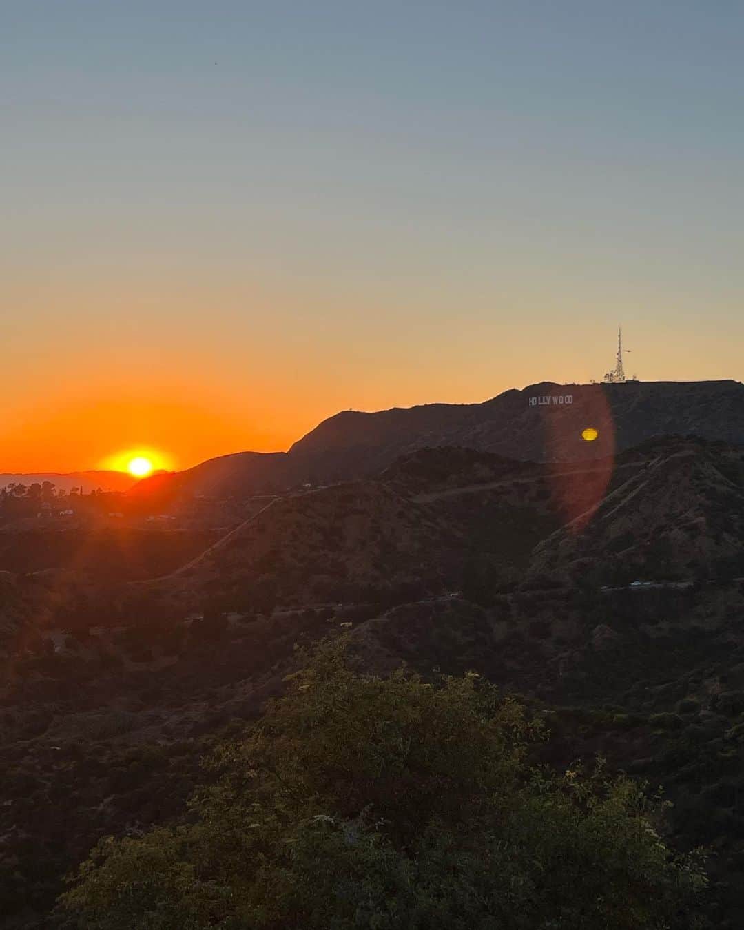 大出千尋さんのインスタグラム写真 - (大出千尋Instagram)「Griffith Observatory🌏🌕🌙  高い場所から見るハリウッドサインは迫力満点✨ . #グリフィス天文台#GriffthObservatory#LaLaLand #losangeles#ロサンゼルス#ロサンゼルス旅行」8月12日 8時23分 - chihiro_1208_offi