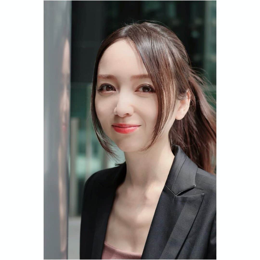 宮本笑里のインスタグラム：「怒ってない風のも載せてみる🫡  本日は、8月12日(土) 13時00分開演、16時30分開演　 ※2回公演　大阪フェスティバルホール  です！  #goodmorning  #japan」