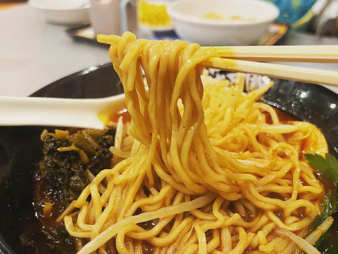 SUSURUさんのインスタグラム写真 - (SUSURUInstagram)「らあめん花月嵐さん× スパイシー カレー 魯珈さんとのコラボラーメン。 うまい！ #susuru_tv #らあめん花月嵐 #スパイシー カレー魯珈 #うまい  #ラーメン #らーめん #ramen #ラーメン部 #ramennoodles #毎日ラーメン生活 #麺スタグラム #japaneseramen #japanramen #foodstagram #foodie #noodles #instanoodle #instaramen #instafood #東京ラーメン #スパイシーカレー #カレー」8月12日 9時02分 - susuru_tv