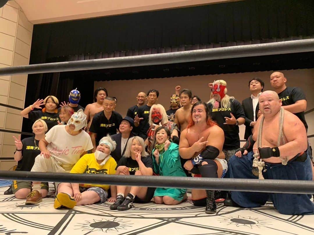 クワイエット・ストームのインスタグラム：「昨日湘南プロレスありがとうございました！3回目の湘南プロレスも楽しかった！たくさん応援ありがとう！ 久しぶりk-dojoのメンバー会いました！ ぜひ来年も参戦したいです！！ プロレス大好き！ ジム行って大阪帰ります♪ #湘南プロレス」
