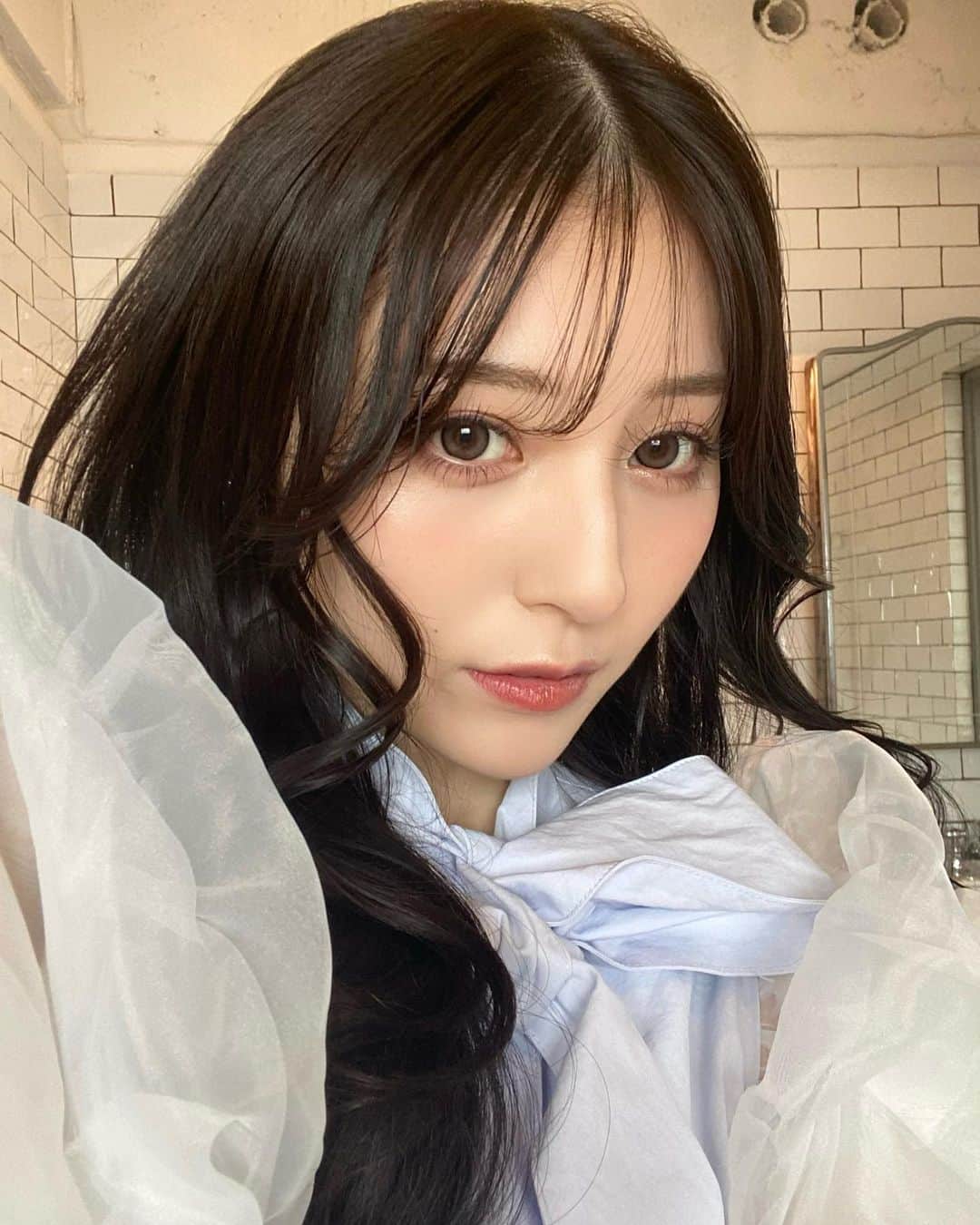 吉井美優のインスタグラム：「オフショットたち 🪽🩵」