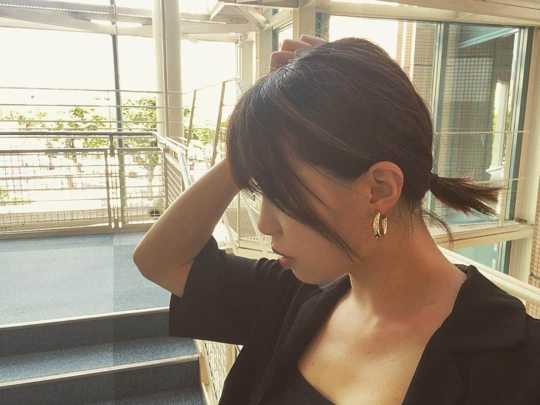 のインスタグラム：「. 너무 덥다😑☀  #天音汐那 #せなぽよ #東京 #石川県 #小松市 #金沢 #金沢市 #kanazawa #instagood #followme #japan #japanes #좋아요 #일본 #셀스타그 #얼스타그램 #弾き語り #演奏 #concert #凱旋ライブ #ストリートライブ  #新宿 #赤坂 #六本木 #渋谷 #kpop #ラジオ」