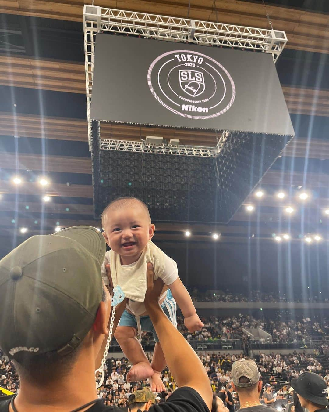 奥山春香のインスタグラム：「ふぁん🇫🇷🛹」