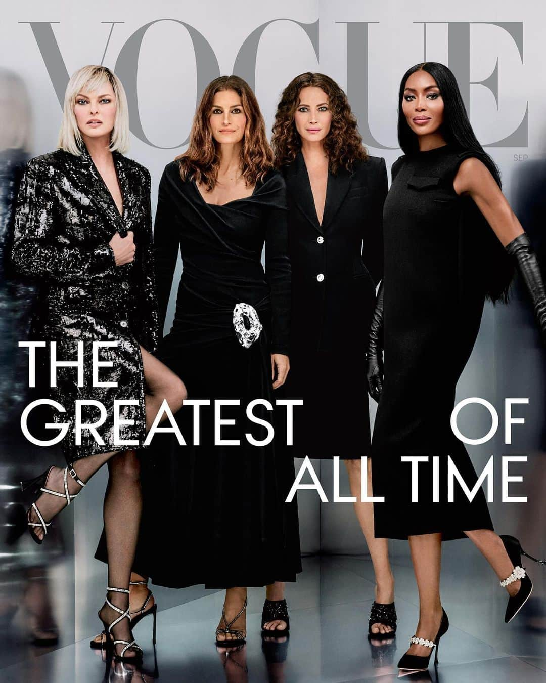 クリスティー・ターリントンのインスタグラム：「I am so excited to reunite with @cindycrawford , @naomi , @lindaevangelista for the September cover of @voguemagazine @britishvogue which played a huge role in each of our careers from the start. Being together on a shoot again brought back so many fun memories. Thank you #AnnaWintour @edward_enninful #Sally Singer @rafaelpavarotti_ @stephane_marais_officiali, @eugenesouleiman and everyone who helped make these days so special.   Director: @posyd  Editor: @evan.allan DP: @low_pez Producers: @jerocchi, @pocarinightsweats, @gregtgordon Set Designer: @taylorhornestudio Cam Op: @andymysto ACs: @nooo__worries, @landolakesverified Gaffer: @jgowesky Grip: @john_guillen45 Audio: @javi_caso」