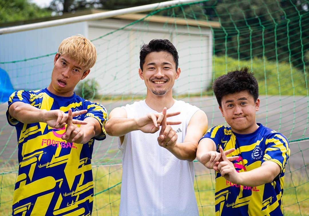 マキヒカさんのインスタグラム写真 - (マキヒカInstagram)「日本代表スリーショット🔥📷✨ . #菅原由勢 選手 #samuraiblue #AZ #久保建英 選手 #ウィナーズ #ウンパルンパ #本田圭佑 選手 #winners #マキヒカ」8月12日 19時58分 - makihika_youtube