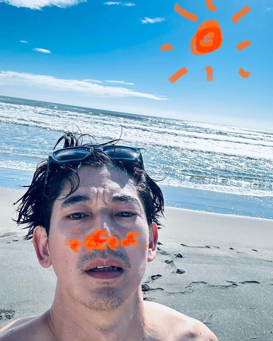 永山瑛太さんのインスタグラム写真 - (永山瑛太Instagram)「海って。」8月12日 20時08分 - nagayama.eita