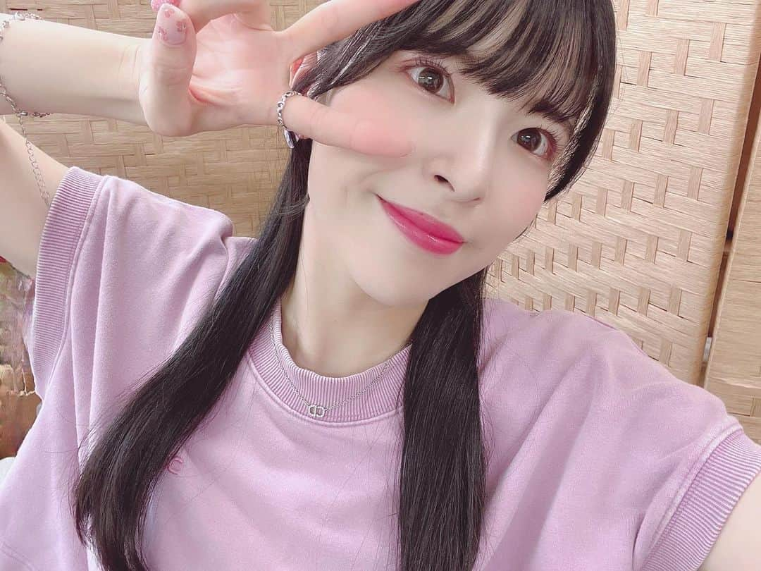 松崎博香さんのインスタグラム写真 - (松崎博香Instagram)「浜松２日間ありがとうございました🫶🏻 　 来週は静岡と浜松アリーナにてアグレミーナ浜松の ホーム戦があるよ！⚽️ 一緒に応援しようね😊♡ ゴールパフォーマンスみれるといいなっ☝🏻 　 #STARMARIE #スタマリ #instagood #instadaily #instagram #me #selfie #fyp #japanesegirl #셀카 #맞팔 #맞팔해요 #좋아 #좋아요 #일본인 #팔로우 #拍照 #人像摄影 #攝影日常」8月12日 20時32分 - hiichan_starmarie