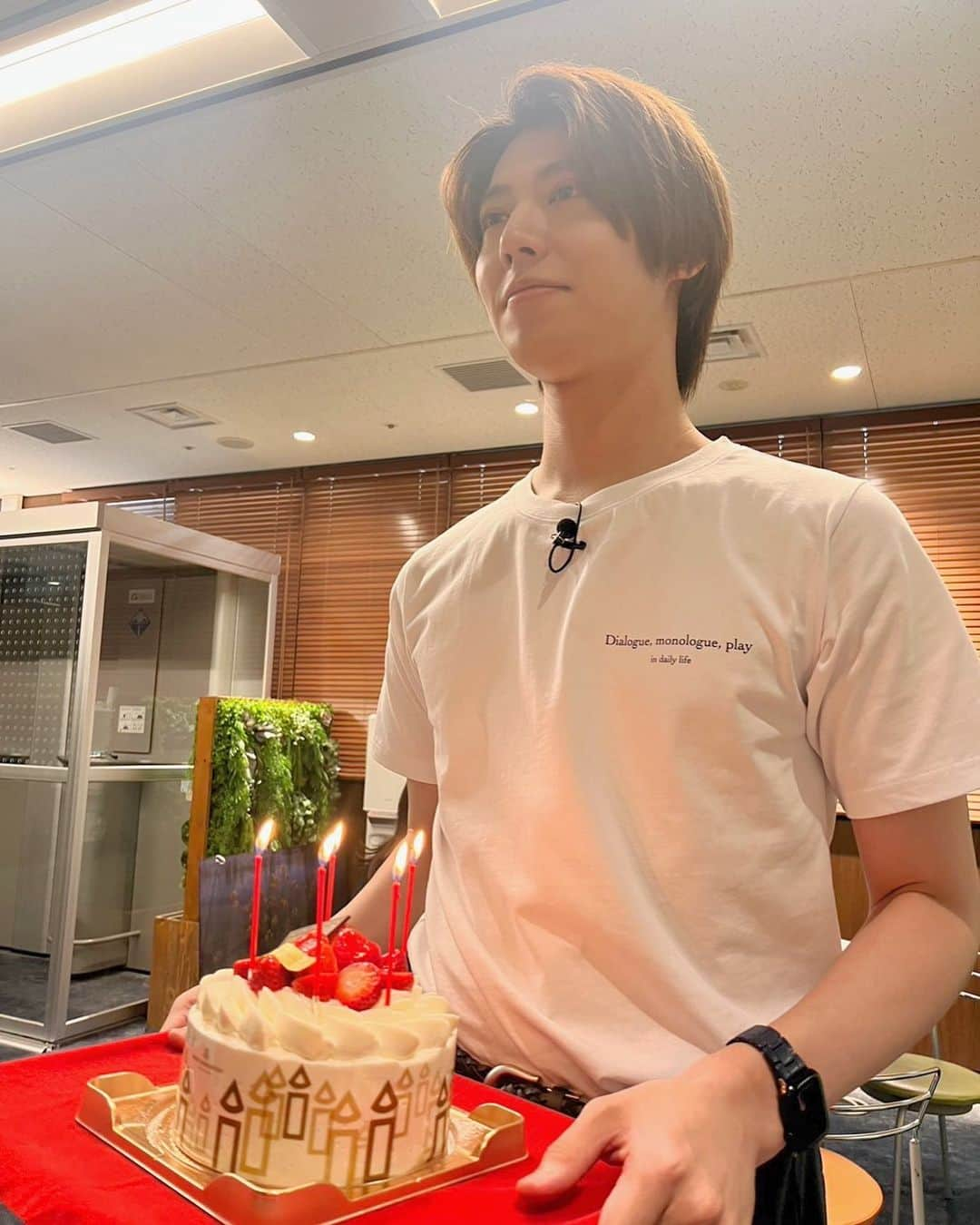 山崎大輝さんのインスタグラム写真 - (山崎大輝Instagram)「🎂  #落としちゃだめ」8月12日 12時11分 - rrrrrlight103