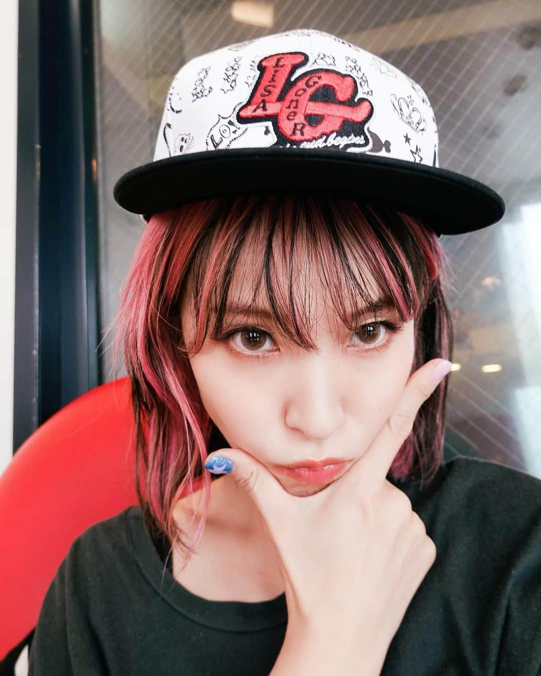 LiSAさんのインスタグラム写真 - (LiSAInstagram)「#りさごなーのぼーし🧢  #Repost @goner_onlyshop with @use.repost ・・・ GoneR Only Shop OPEN！  LiSA x GoneR-the end begins-の 先行受注Online Shop & 店頭にて受付開始となり 本当に沢山のご予約有り難う御座います🙇  店頭ではキャップのみですが サンプルを直接ご確認頂きご予約可能となっております👍  本日も店頭&Online Shopにて 皆様のご来店お待ちしております✌️  《営業時間&定休日》 GoneR -the end begins- Only Shop 〒460-0013 愛知県名古屋市中区上前津2丁目1-10 ギオンビル  1F http://goner.jp . 営業時間 : 12:00〜20:00(平日は13:00〜) 定休日 : 火曜日 、 第2第4 木曜日  #GoneR #ゴナー #名古屋 #nagoya #上前津 #kamimaezu #上前津アパレル #ファッション #fashion #アパレル #apparel #ストリート #ストリートファッション #ストリート系男子 #ストリート系女子 #ストリートコーデ #street #streetstyle #streetfashion #新作 #newarrivals #発売開始 #goner10th #10周年コラボ #10周年 #LiSA」8月12日 13時05分 - xlisa_olivex