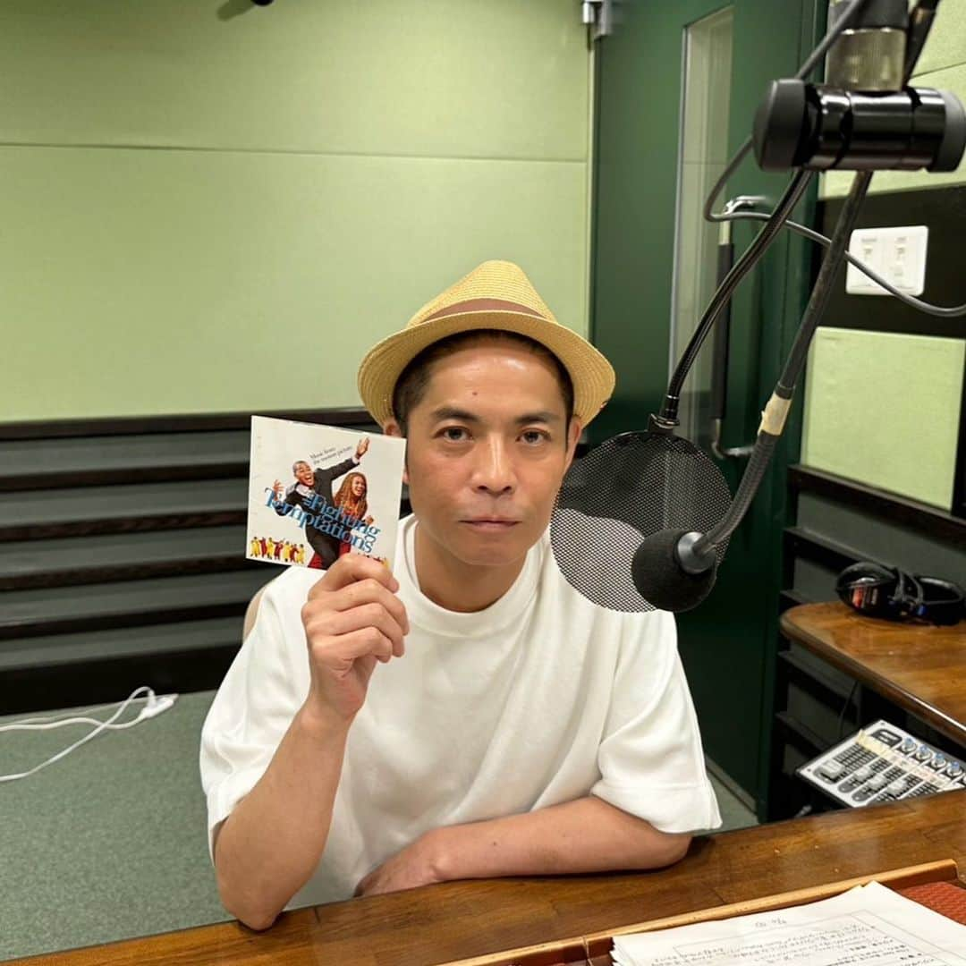 久保田利伸さんのインスタグラム写真 - (久保田利伸Instagram)「今日このあと午後6時からはNHKFM「The Soul MusicⅡ 久保田利伸のPeace&Soul」  先週に引き続いて"SUMMER BREEZE"をテーマにお送りします🌻  #久保田利伸  #summerbreeze  #夏休み」8月12日 13時48分 - toshinobu_kubota