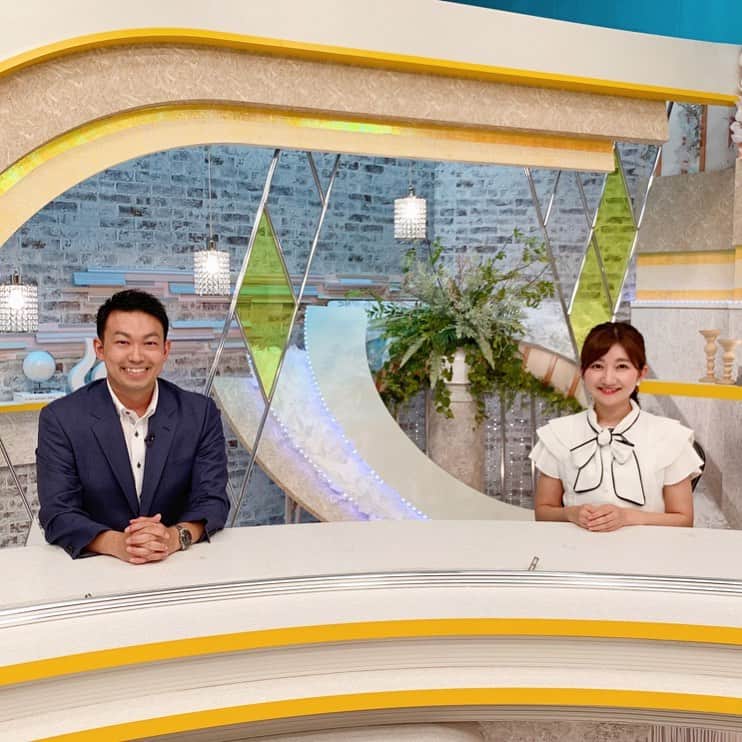 稲葉千秋のインスタグラム：「今週は  中井アナ夏休みのため 同期の藤原アナとお伝えしました🙌  ニュース前の取材やロケで お互いバタバタしている中、 なんとか呼吸を合わせて 本番に迎えました😁  今週もご覧くださった皆さん ありがとうございました✨  #ハレのちあした #キャスター  #同期コンビ #藤原アナ  #稲葉千秋 #入社8年目」