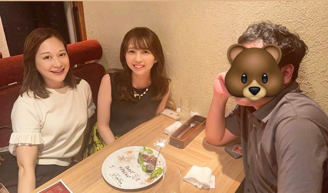 川口満里奈のインスタグラム：「. . 中高の同級生の集い🫶 誕生日のお祝いをしてくれましたー！ 1ヶ月近く経ってたから油断してた！ 考え方や好きなものが似ているので ずーーっと共感と笑いが絶えなくて助かる2人☺️ . .」