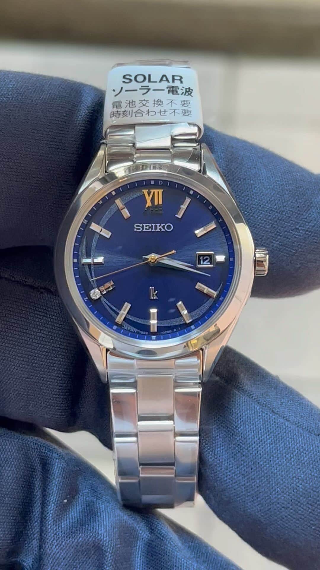 NAKANIWA WISPのインスタグラム：「～The design theme of this watch is "ETERNITY". Japan domestic limited sales model Production quantity 800peace This limited edition watch is designed to wish for the eternal happiness of two people in August, when the blue moon, which brings happiness to those who see it, comes around. Diamonds」