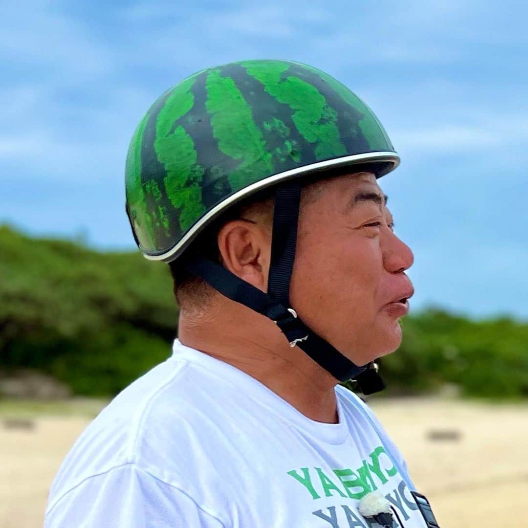 のインスタグラム：「こんにちは🍉✨✨  今夜は『出川哲朗の充電させてもらえませんか？』は放送ありますッ🌈  ゲストは…初登場の宮川大輔さん＆夏がぴったりなファーストサマーウイカさん☀️  うまーい＆ワッショーイで、ステキな石垣島の旅〜🏝️✨✨  よろしければ、ぜひお願いしますッ🛵  今夜は7時54分からですッ💫  #出川哲朗  #出川哲朗の充電させてもらえませんか  #宮川大輔  #ファーストサマーウイカ」