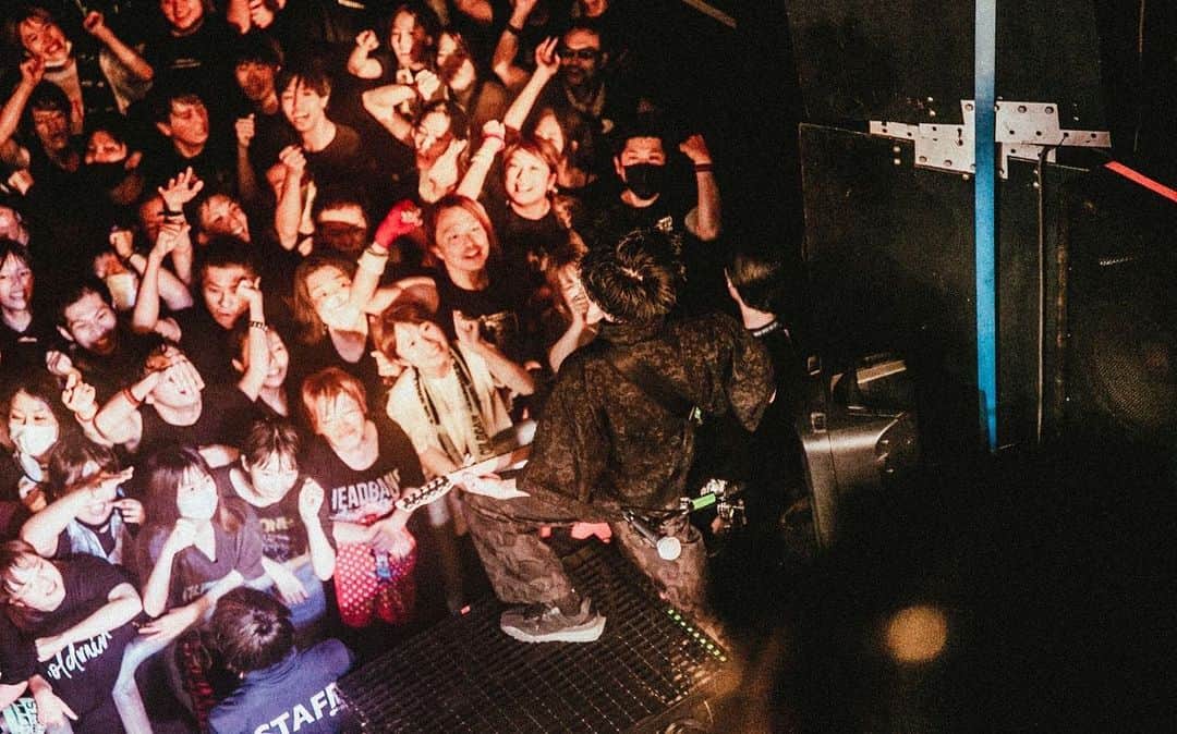 のインスタグラム：「“RE:ADMISSION” LIVE HOUSE TOUR 2023 at 大分 DRUM B-0 ENTHありがとう！❤️これぞライブハウス！あちあち！🔥 Photos by @yamada_mphoto」
