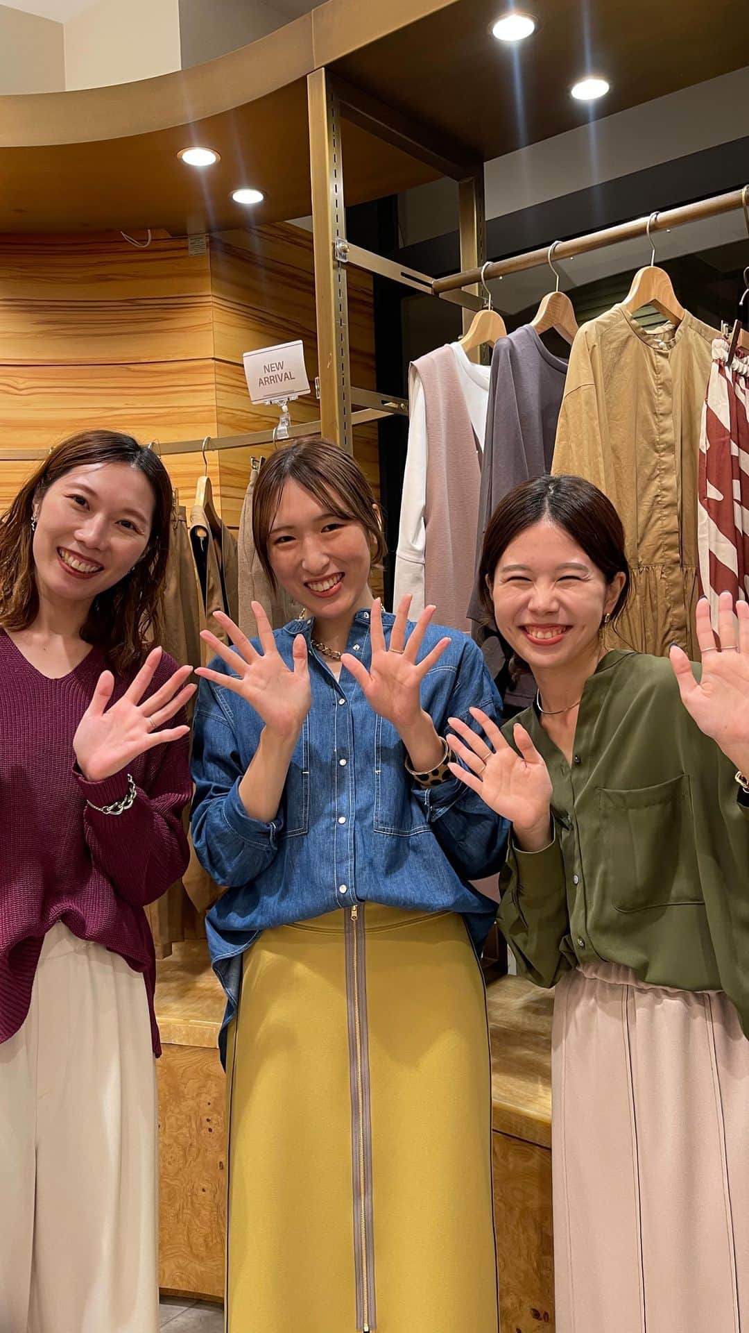 GALLARDAGALANTE OUTLETのインスタグラム：「.  8.11（金） 倉敷インスタライブ  ※電波📡が悪く、画像が途中乱れており、 見にくい場面もございます。 申し訳ございません。  気になるアイテムは お気軽にお問い合わせ下さい。」