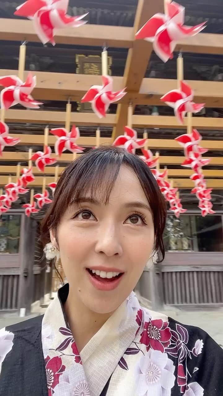 若林翔子のインスタグラム：「. .  竹駒神社の竹駒盆踊り始まりまーす😍  みんなにもこの江戸風鈴の音色をお届けです😙  #竹駒神社　#盆踊り　#司会　#MC #浴衣」