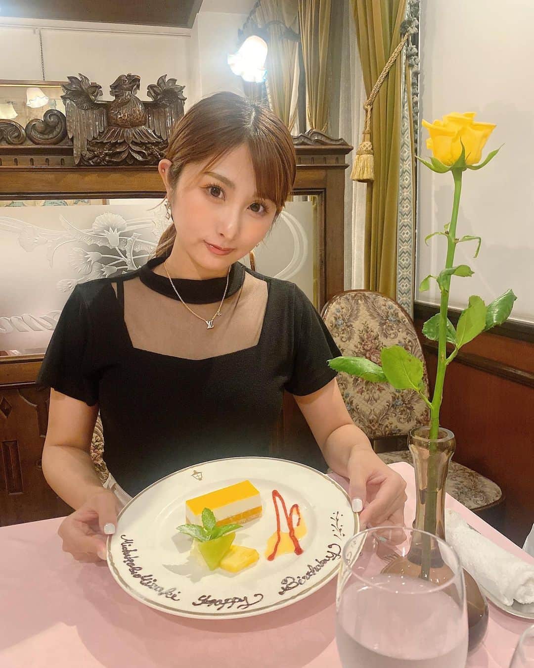青野美沙稀のグルメインスタ