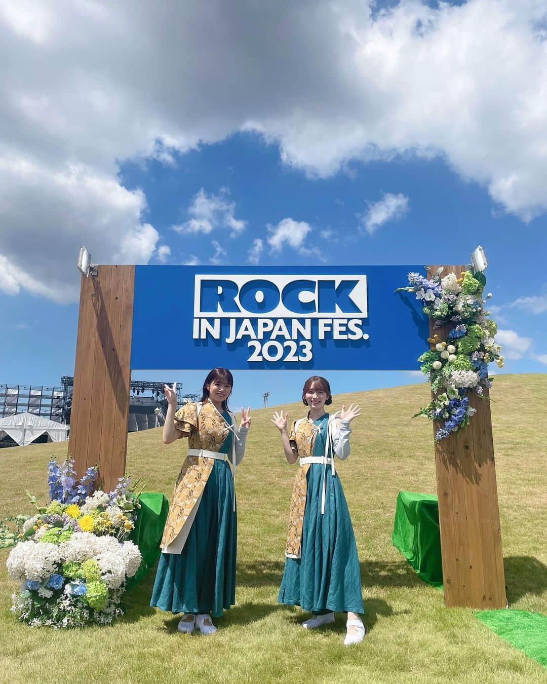 守屋麗奈さんのインスタグラム写真 - (守屋麗奈Instagram)「♡ 本日ROCK IN JAPAN FES.2023 に櫻坂46が出演させていただきました🌻  楽しかったです！ ありがとうございました🥺💓  #櫻坂46  #sakurazaka46  #renagram  #ロッキン #rockinjapan #rijf2023」8月12日 18時04分 - rena_moriya_official