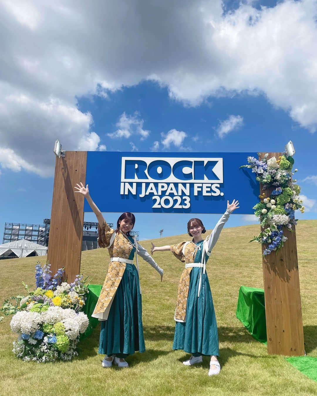 守屋麗奈さんのインスタグラム写真 - (守屋麗奈Instagram)「♡ 本日ROCK IN JAPAN FES.2023 に櫻坂46が出演させていただきました🌻  楽しかったです！ ありがとうございました🥺💓  #櫻坂46  #sakurazaka46  #renagram  #ロッキン #rockinjapan #rijf2023」8月12日 18時04分 - rena_moriya_official