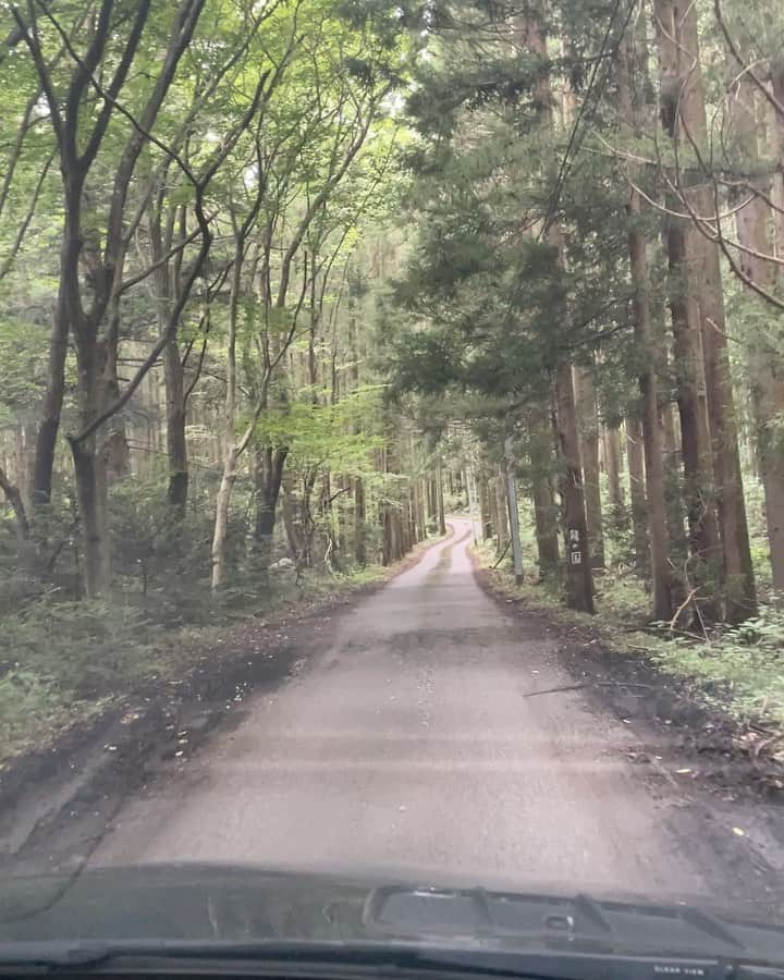 キャプテン★ザコのインスタグラム：「息子とキャンプ🏕️ 今年も夏ミッション一つクリアです  簡易サウナ持ってったら、とっても今年は重宝しました🧖  小学生のうちしかどうせ遊んでくれないんだろw  じゃあめっぱいあそぼうせ👋  #バーベキュー #那須  #龍の国オートキャンプ場  #カヤック  #サウナ #キャンプ #親子キャンプ」