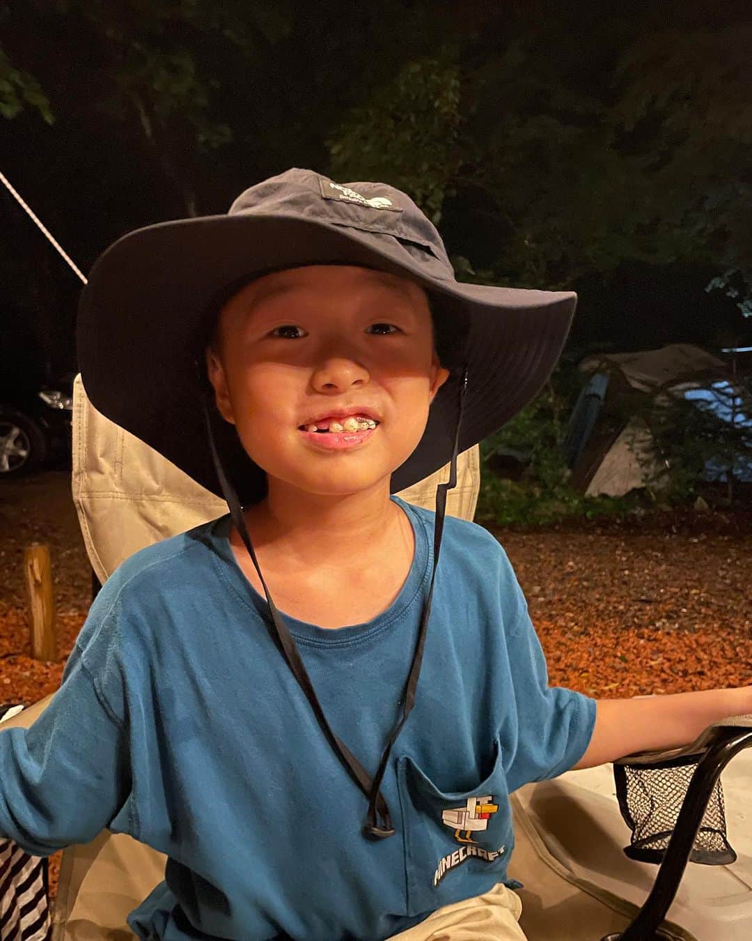 キャプテン★ザコさんのインスタグラム写真 - (キャプテン★ザコInstagram)「息子とキャンプ🏕️ 今年も夏ミッション一つクリアです  簡易サウナ持ってったら、とっても今年は重宝しました🧖  小学生のうちしかどうせ遊んでくれないんだろw  じゃあめっぱいあそぼうせ👋  #バーベキュー #那須  #龍の国オートキャンプ場  #カヤック  #サウナ #キャンプ #親子キャンプ」8月12日 18時26分 - captainzako