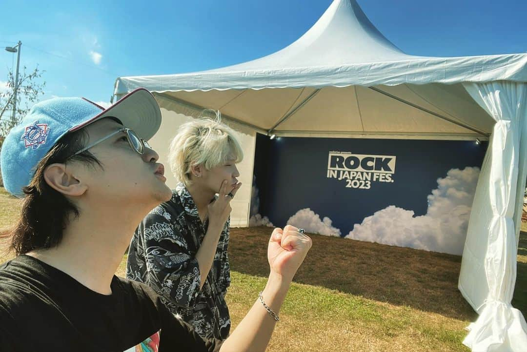 橘柊生さんのインスタグラム写真 - (橘柊生Instagram)「ROCK IN JAPAN 2023 人、人、人、人人！！！！ 沢山の方達に来ていただいて。 そして何より念願のロッキンのステージ。憧れだったフェス。 夢のような時間でした。 興味持ってくれた方が1人でも多く居てくれたら嬉嬉デス！！ 最高の夏の思い出！！！！ ありがとうございました！ #rockinjapan」8月12日 18時37分 - to_i1015