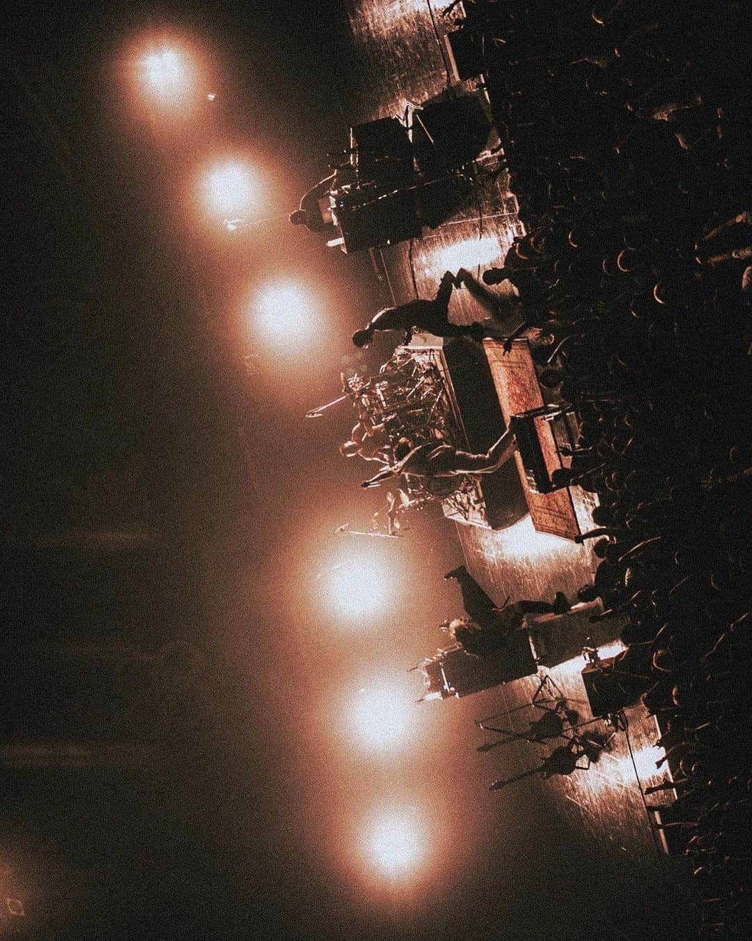 YU-KIさんのインスタグラム写真 - (YU-KIInstagram)「Zepp Osaka Bayside ありがとう🔥🔥🔥 またまたアツい夜でした！  SHADOWSとこの日を迎えられたことが嬉しいし、 やっぱりめちゃくちゃカッコよかった🔥 またすぐに🫶  NOISEMAKERお次は Zepp DiverCity TOKYO ワンマンです！！  カマす🔥  📸 by @nekoze_photo   #NOISEMAKER #SHADOWS #zepposakabayside  #Osaka #ヘチマ」8月12日 19時00分 - noisemakeryuki