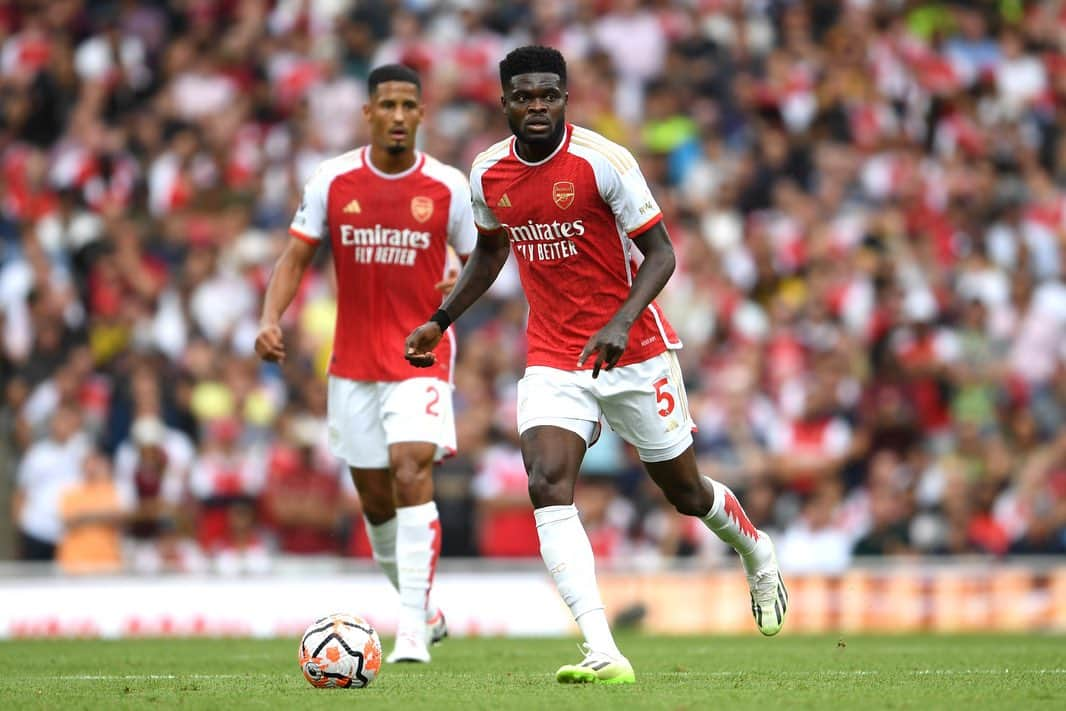 トーマス・パーテイさんのインスタグラム写真 - (トーマス・パーテイInstagram)「Starting the season with 3 points 🙌🏾  #TP5 #COYG」8月13日 4時43分 - thomaspartey5