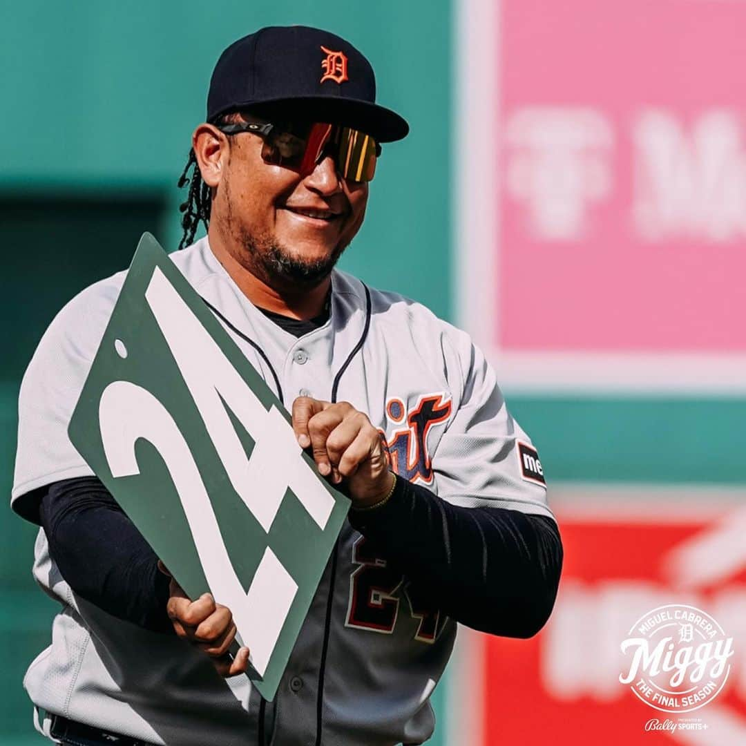 ミゲル・カブレラさんのインスタグラム写真 - (ミゲル・カブレラInstagram)「Final time at Fenway. Thank you, @redsox. #GraciasMiggy」8月13日 6時00分 - miggy24