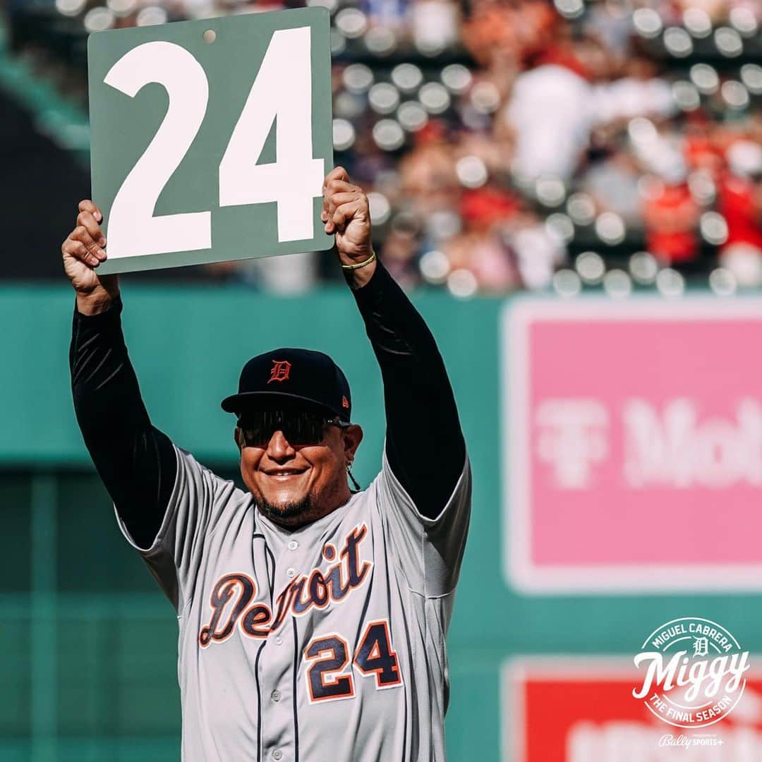 ミゲル・カブレラさんのインスタグラム写真 - (ミゲル・カブレラInstagram)「Final time at Fenway. Thank you, @redsox. #GraciasMiggy」8月13日 6時00分 - miggy24