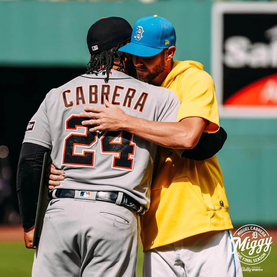 ミゲル・カブレラさんのインスタグラム写真 - (ミゲル・カブレラInstagram)「Final time at Fenway. Thank you, @redsox. #GraciasMiggy」8月13日 6時00分 - miggy24