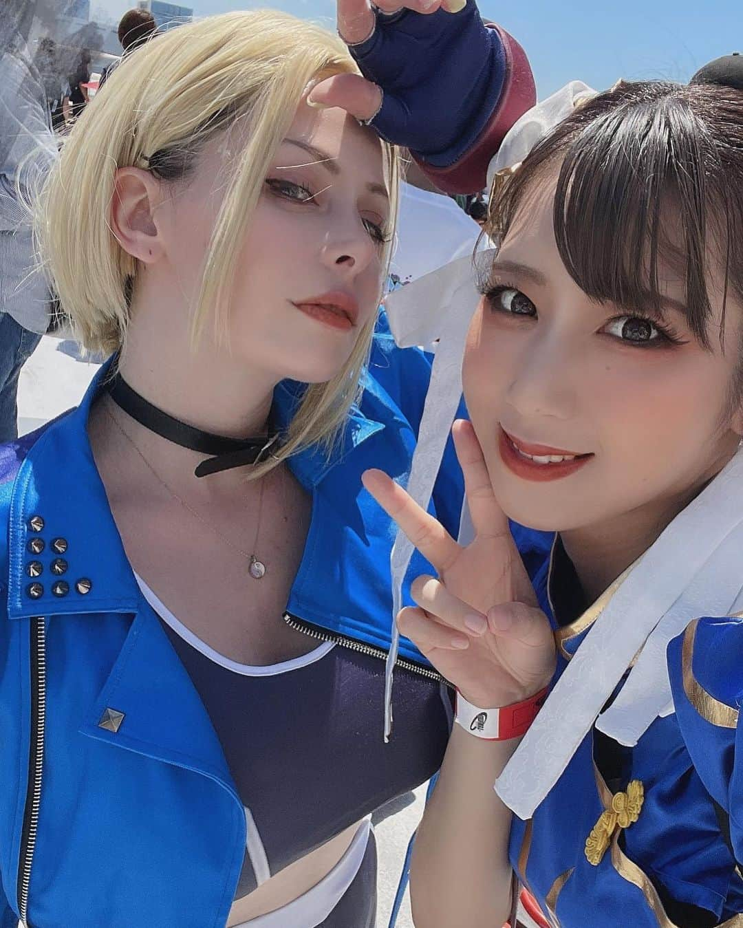 ユリコ・タイガーさんのインスタグラム写真 - (ユリコ・タイガーInstagram)「First day of comiket finished… It was SUPER HOT. I don’t know how I can survive tomorrow too 😅  Honestly, I was not sure to cosplay as Cammy because I gained some weight but I really wanted to meet my cosplayer friends so.. 🥹It was very last minute..  And I really really really wanted buy some staff of hololive hahaha *such a weeb* I waited 2 hours outside 🤪  But tomorrow I will have my booth at the “East Hall (東2) Q - 50ab” from 10:00 to 15:00!! Please come by and say hi ✨  コミケ1日目！！大変お疲れ様でした、、！！！！！本当にあーつーい！！  明日もあるから、、！早く寝て準備します〜 ブースもあるからぜひ会いにきてください。エルフのコスプレで行きます！ 今日ホロライブの企業ブースに行くためにコスプレで2時間まで並んでてwww 日焼けしちゃったw でもたくさんグッズが買えて幸せ  #コスプレ　#C102 #comiket #cosplayerinJapan #Streetfighter #cammycosplay」8月12日 21時02分 - yurikotiger