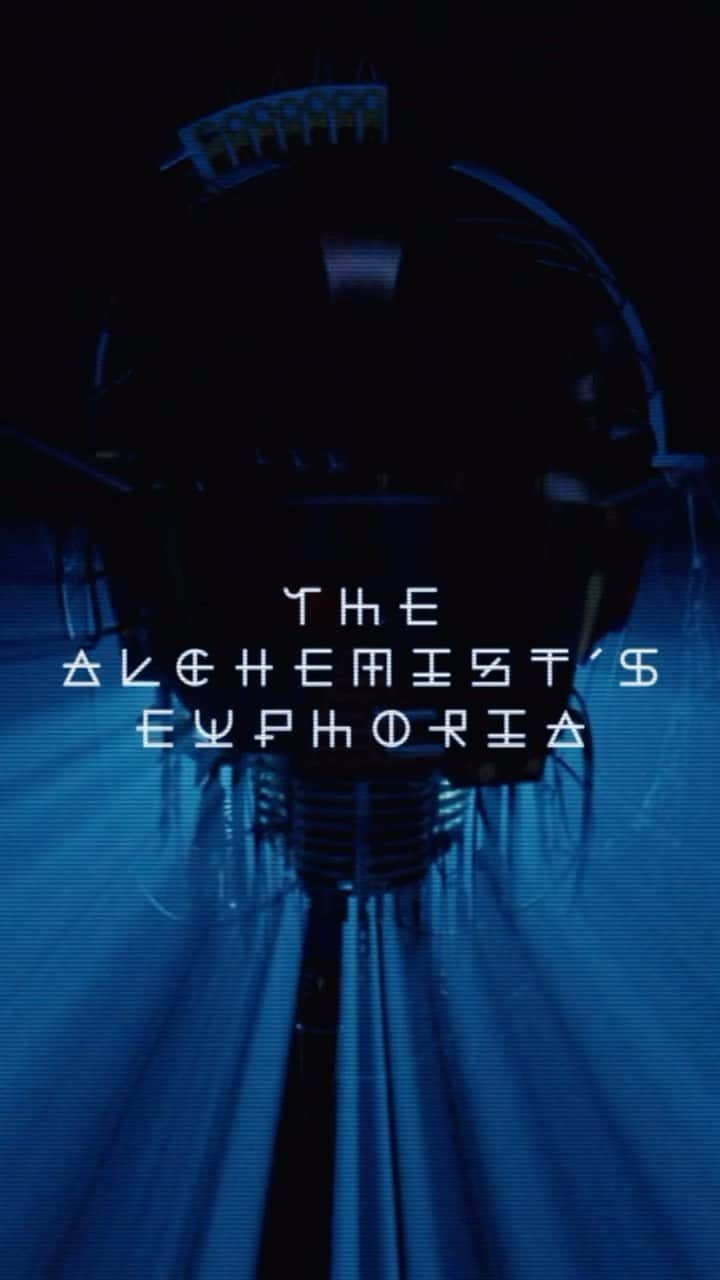 カサビアンのインスタグラム：「Wow, can’t believe it’s been a year since we released The Alchemist’s Euphoria! 🧪🧪 What’s your favourite track? 🔊」