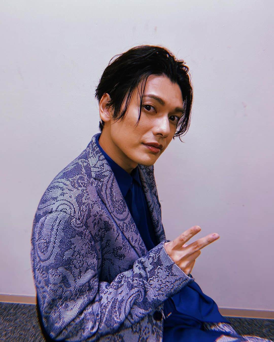 崎山つばさのインスタグラム：「thank you!! 감사합니다!! 謝謝!!」