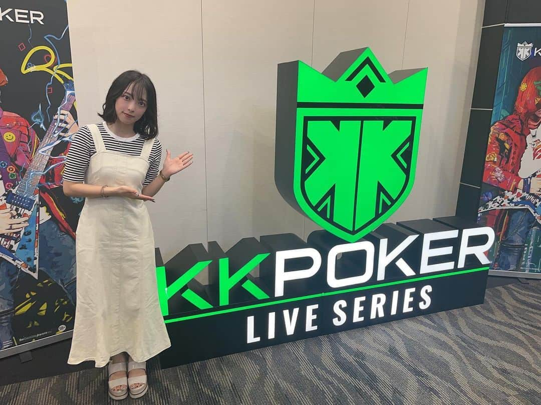 横川夢衣のインスタグラム：「♥️  今日は #KKPOKER のイベント 【KK stream specialj】に参加させて頂きました💫  poker上手すぎる方々との戦い 本当に緊張しましたが全力で楽しめました💪🏻 やっぱりpokerって最高ですねッ！！！ 一緒に戦って下さった皆様 本当にありがとうございました！！  KKPOKER LIVEのMC大橋大記さん！！ NutsPOKERぶりにお会いできました☺︎ 犬猿の仲ですがお会い出来て嬉しかったです:)))  .」