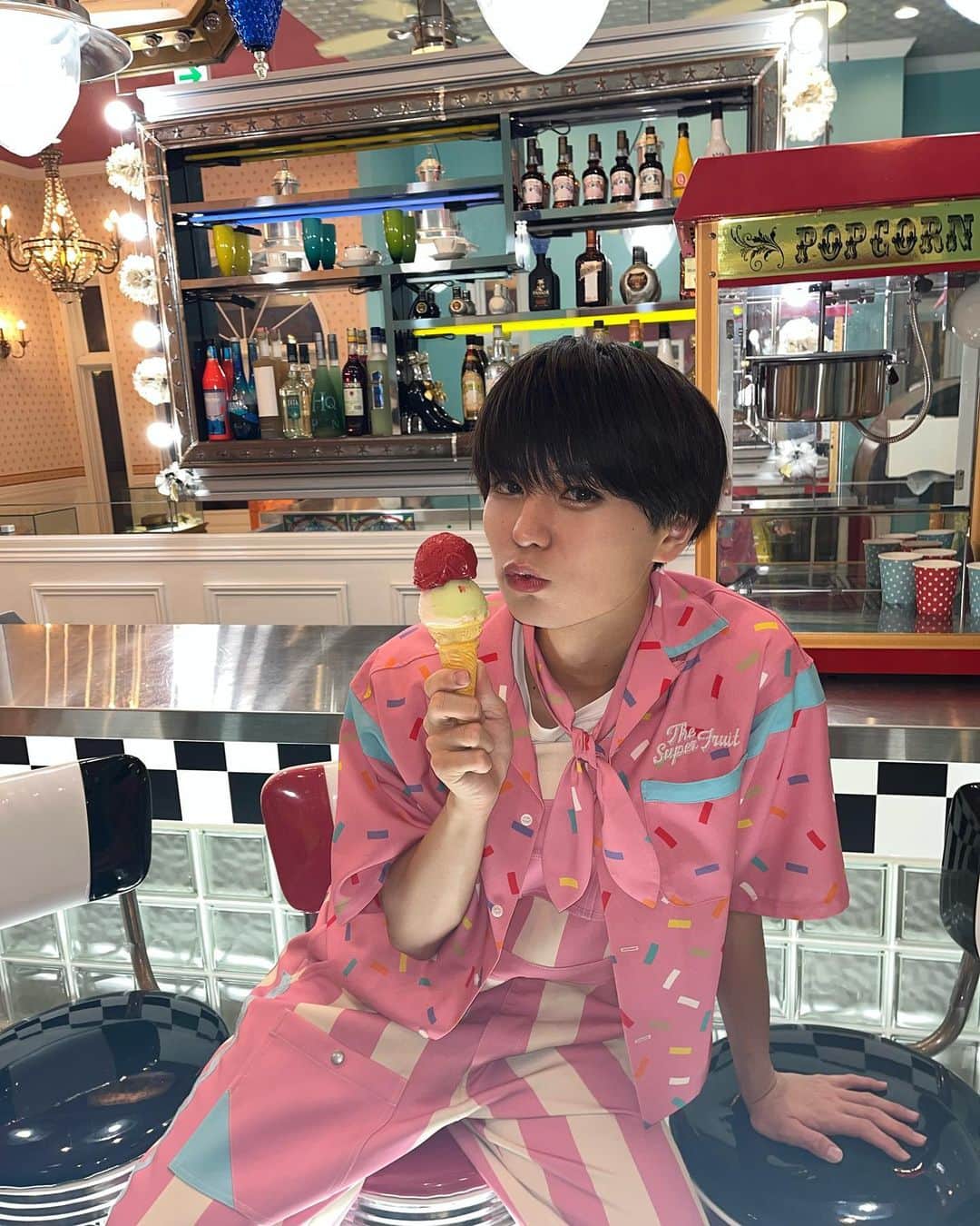 松本勇輝さんのインスタグラム写真 - (松本勇輝Instagram)「favorite ice cream ❕❕ . . . ・peach ・chocolate mint ・cherry blossoms ・caramel salt ・grape」8月12日 22時59分 - yuuki_supafuru