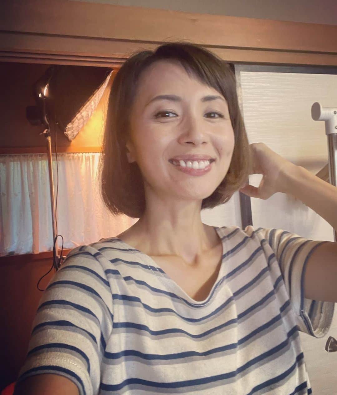 楊原京子のインスタグラム：「今日も朝からあっっという間のノンストップ💡みなさまも、お疲れ様でした！ ・  ・ #1日の終わり　#お疲れ様」