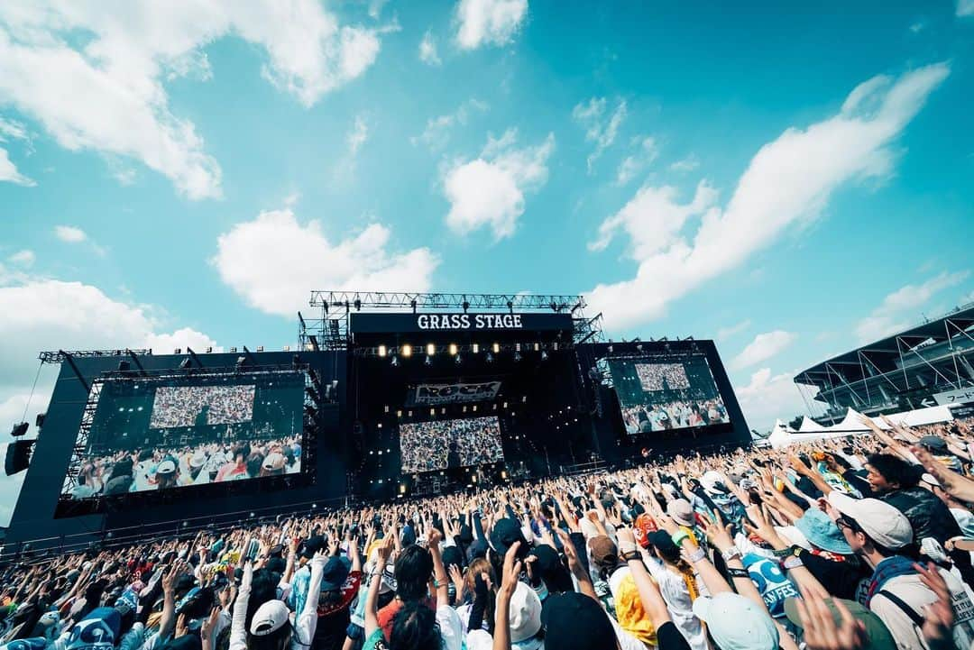 DISH//さんのインスタグラム写真 - (DISH//Instagram)「・ 『ROCK IN JAPAN FESTIVAL 2023』 2023.08.12@千葉・千葉市蘇我スポーツ公園  #北村匠海 (Vo/G) @take_me_1103  #矢部昌暉 (Cho/G) @pantystar_masaki  #橘柊生 (DJ/Key) @to_i1015  #泉大智 (Dr) @daichi_izumi  #DISH #ロッキン #RIJF2023」8月13日 12時00分 - dish__official